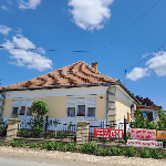 Ingatlan iroda logó