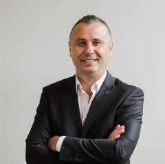 Ingatlan iroda logó
